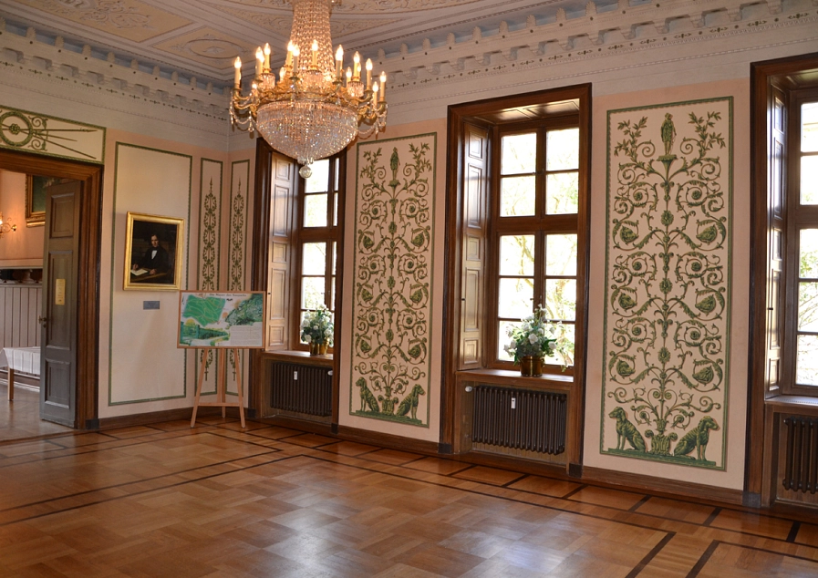 Fensterblick Lavessaal Jagdschloss