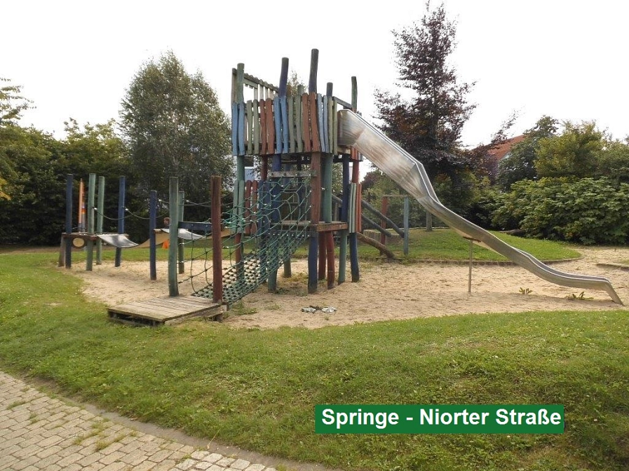 Spielplatz Springe Niorter Straße